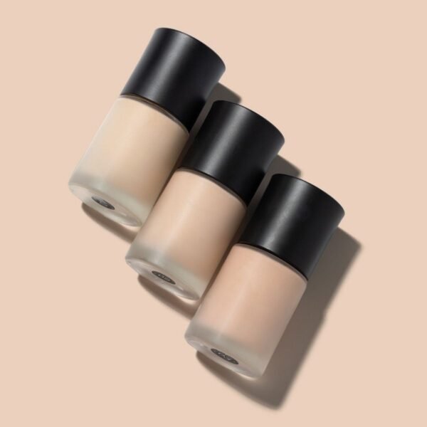 hydrating liquid foundation – sweat proof, natural finish