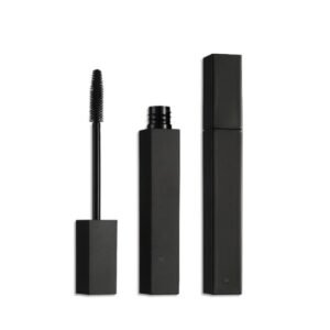 lengthening mascara ?c smudge proof, long lasting volume