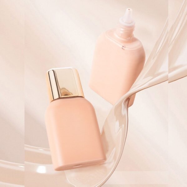 lightweight matte foundation – 24hr wear, natural finish